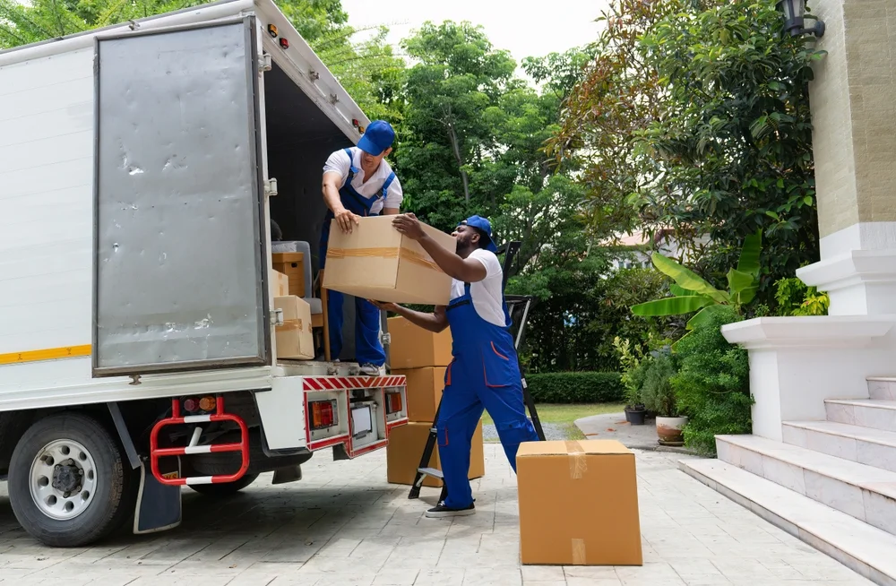 Movers and Packers in Bur Dubai