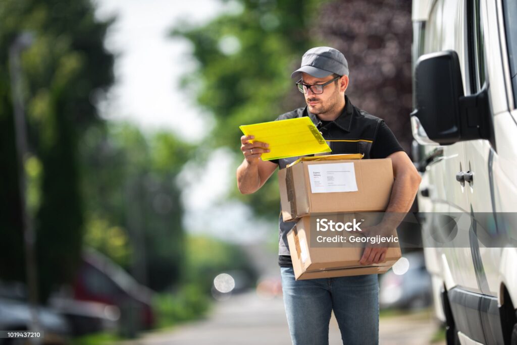 Affordable Courier Service in Miami | Book in Minutes